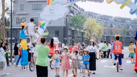 Sống lại tuổi thơ cùng "Lễ hội mùa hè Eco Central Park 2025"