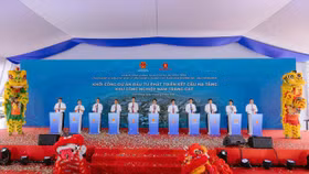 Dự án Đầu tư phát triển kết cấu hạ tầng Khu công nghiệp Nam Tràng Cát chính thức khởi công