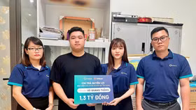 OPES chi trả 1,3 tỷ đồng bảo hiểm cho gia đình khách hàng Vũ Quang Thắng