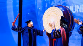 VinUni khai giảng khóa 6, ra mắt tân hiệu trưởng và dàn lãnh đạo tinh hoa