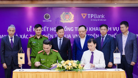 TPBank và Trung tâm RAR ký kết Hợp đồng triển khai dịch vụ định danh và xác thực điện tử qua VneID trên app TPBank