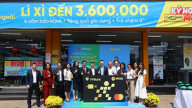 VPBank và DMX ra mắt thẻ tín dụng đầu tiên trong lĩnh vực bán lẻ điện tử tiêu dùng VPBank MWG Mastercard