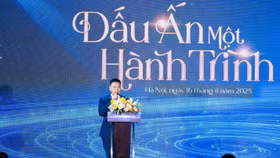 Ông Chu Thanh Hiếu, đại diện ROX Signature phát biểu tri ân khách hàng