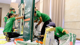 Cuộc thi quy tụ các thợ ốp lát lành nghề, tranh tài qua các phần thi kỹ thuật, tốc độ, độ chính xác và an toàn