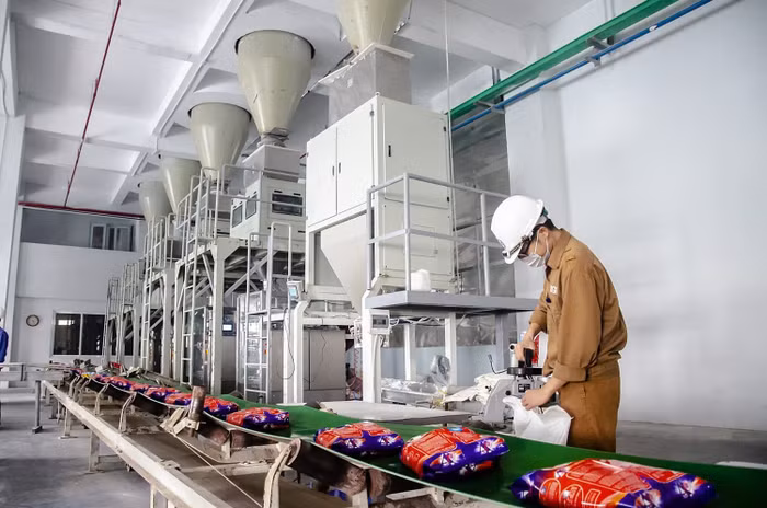 Hoá chất Đức Giang tăng vốn điều lệ Công ty TNHH Một thành viên Bất động sản Đức Giang