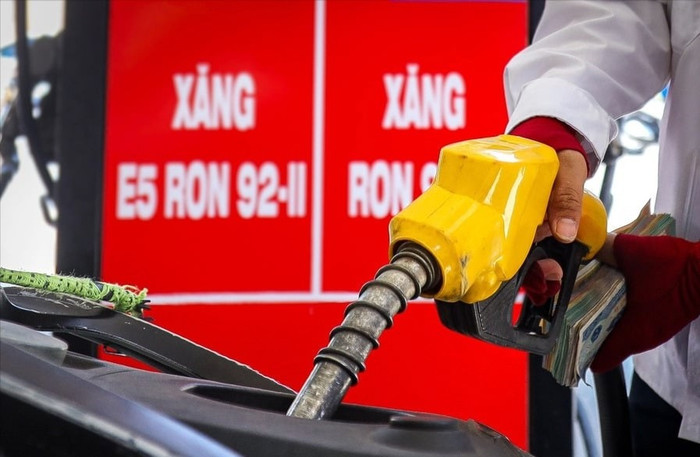 Mua hàng ngoài hệ thống phân phối, Công ty Xăng dầu Cường Thịnh bị xử phạt