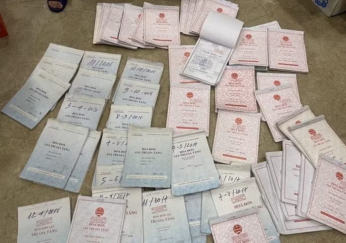 Khởi tố hình sự một đối tượng bán hoá đơn giá trị gia tăng trái phép cho 5 tổ chức