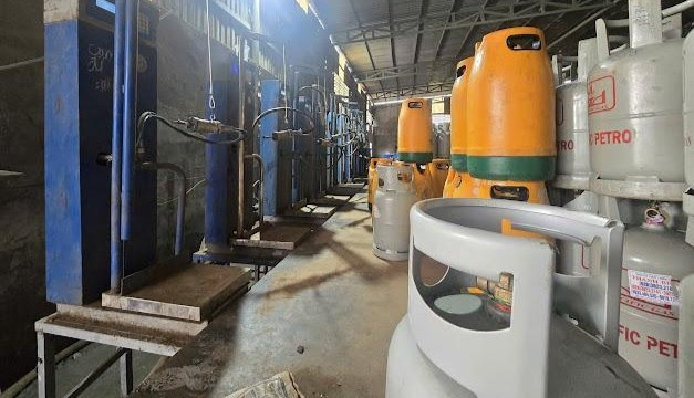 Nhóm đối tượng sản xuất, tiêu thụ gas giả ở TP. Hồ Chí Minh sẽ đối diện với hình phạt nào?