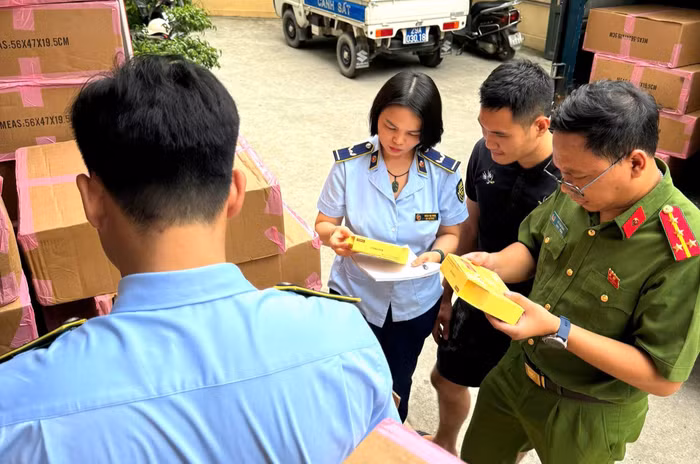 Quản lý thị trường Hà Nội phát hiện lượng lớn sản phẩm giả mạo nhãn hiệu Banobagi