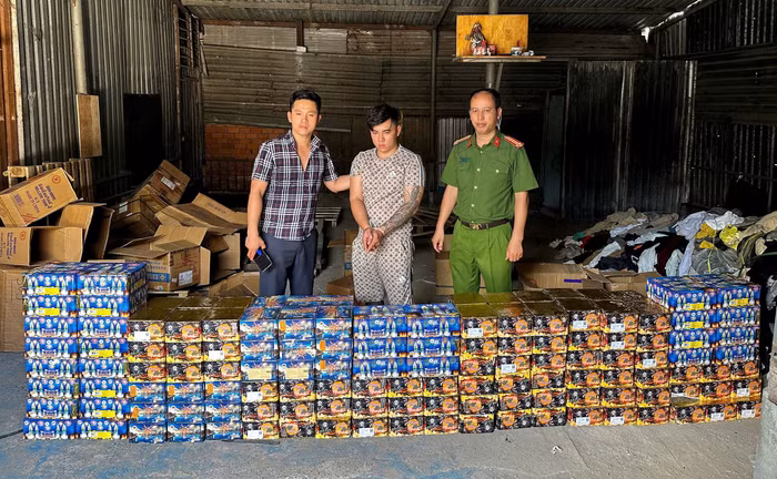 Khởi tố nhiều vụ án hình sự liên quan đến buôn bán hàng cấm, hàng không rõ nguồn gốc xuất xứ