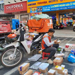 Phí vận chuyển nhích theo giá xăng: Làn sóng phụ thu lan khắp thị trường logistics