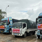 Một trong những đoàn xe thiện nguyện về vùng lũ của Chín Nghĩa