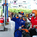 Giá xăng bật tăng sau hai phiên giảm liên tiếp