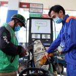 Giá xăng, dầu đồng loạt tăng sau cú đúp giảm 2 phiên trong 4 ngày