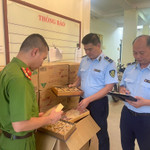 Hà Nội truy quét bánh trung thu không đảm bảo an toàn vệ sinh, đồ chơi độc hại