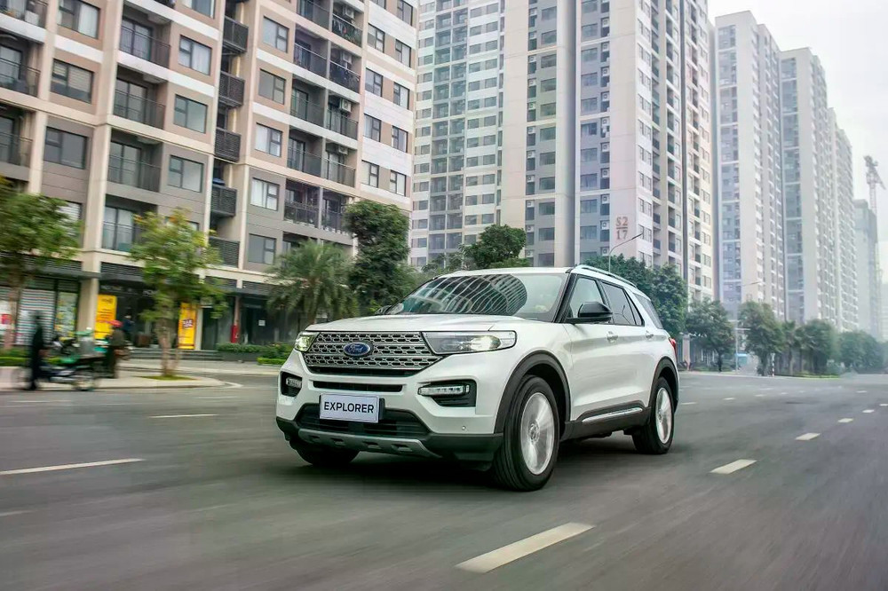 Ford Explorer Và Volkswagen Teramont: Cuộc Đối Đầu Mới Trong Phân Khúc SUV 7 Chỗ Cao Cấp Tại Việt Nam 28 Ford Explorer dừng bán tại Việt Nam vì sao? | Thương gia - Thông tin cập nhật, quan điểm độc lập
