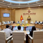 Tổ soạn thảo dự án Luật Giao dịch hàng hóa phái sinh đã họp cho ý kiến đối với dự thảo Luật và các văn bản quy định chi tiết thi hành