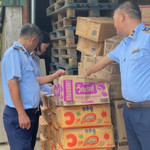 Công ty Trường Nam công khai bán thực phẩm nhập lậu giữa Thủ đô