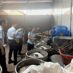 Phát hiện hộ kinh doanh ở Bắc Ninh sản xuất bia hơi Hà Nội giả 