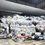 Công ty Trường Vinh Vina buôn bán lượng lớn cuộn vải không rõ nguồn gốc