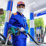 Đẩy mạnh chuyển đổi số trong quản trị, quản lý và lưu trữ xăng dầu