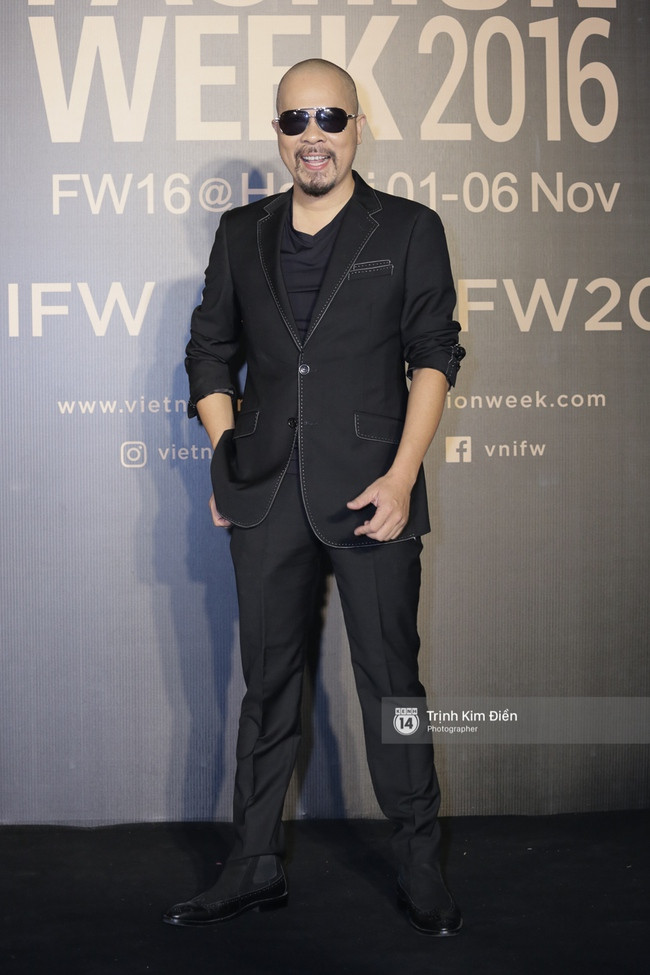 Vietnam International Fashion Week ngày cuối: Dàn mỹ nhân, ngôi sao xúng xính trên thảm đỏ ảnh 16