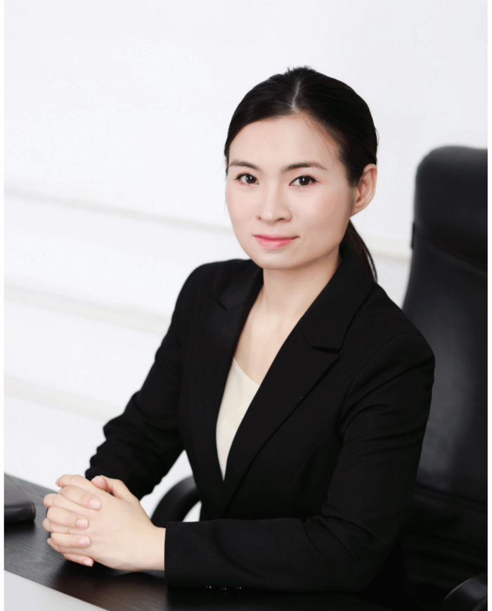 CEO Hồ Anh Hoa, Giám đốc điều hành của công ty tư vấn định cư Canada - Kownia Immigration Services INC.