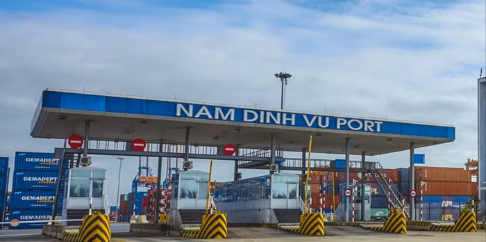 Công bố mở cảng cạn Nam Đình Vũ giai đoạn 1.