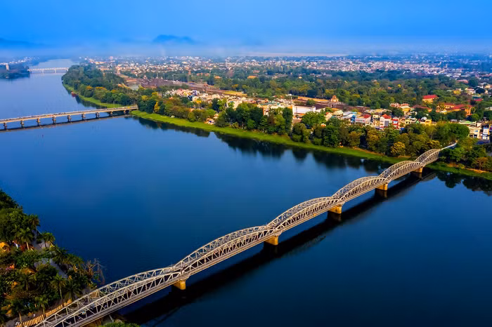 Hội đồng nhân dân tỉnh Thừa Thiên Huế đã thông qua đề án thành lập thành phố Huế trực thuộc Trung ương