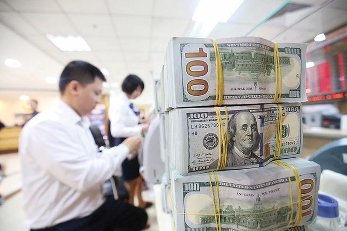 Tỷ giá USD hôm nay ngày 21/11: Giá bán ngân hàng tăng nhẹ, chợ đen giảm nhiệt