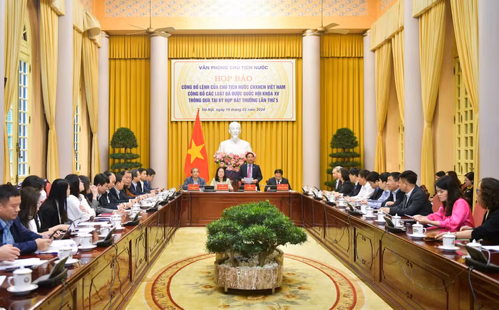 Công bố lệnh của Chủ tịch nước về Luật Đất đai