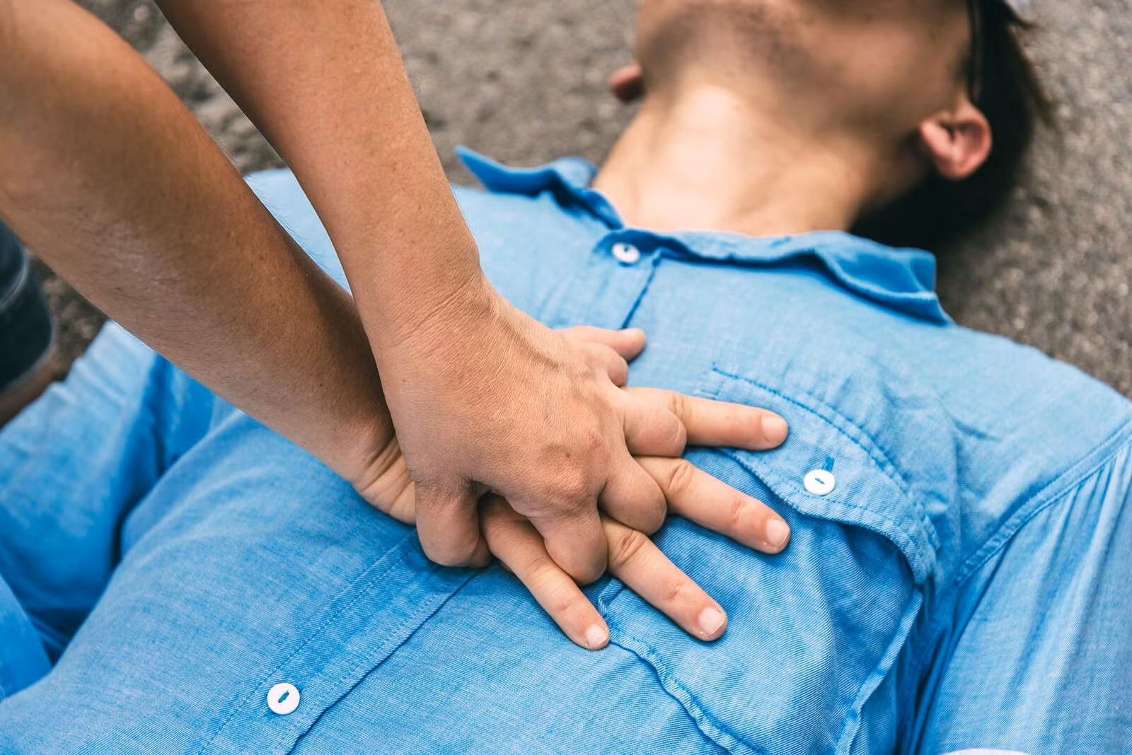 how-to-perform-cpr-on-adults.jpg