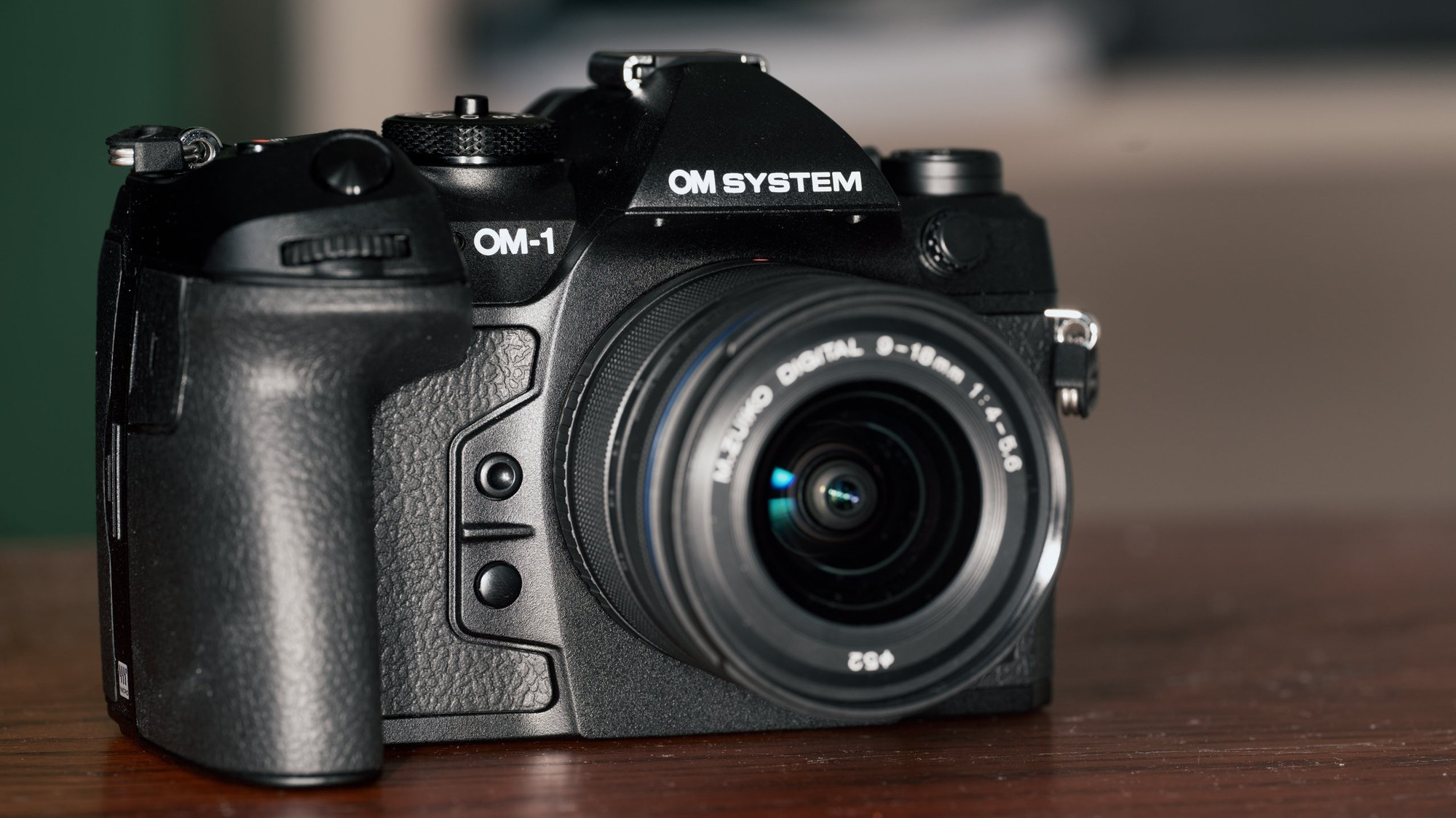 om-system-om-1-mark-ii-t7ur.jpg