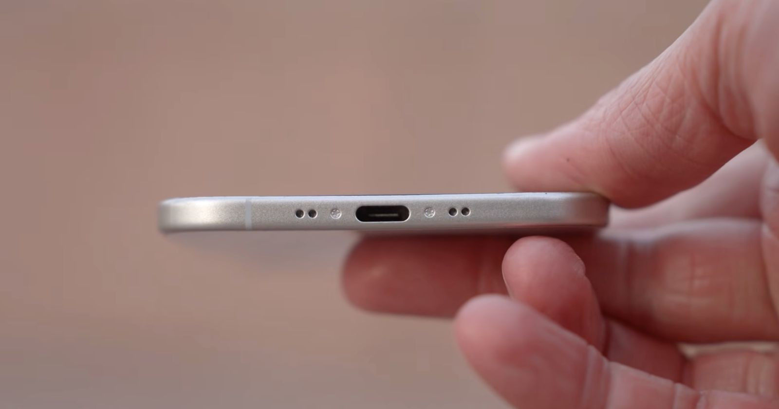 iphone-17-air-appletrack.jpg