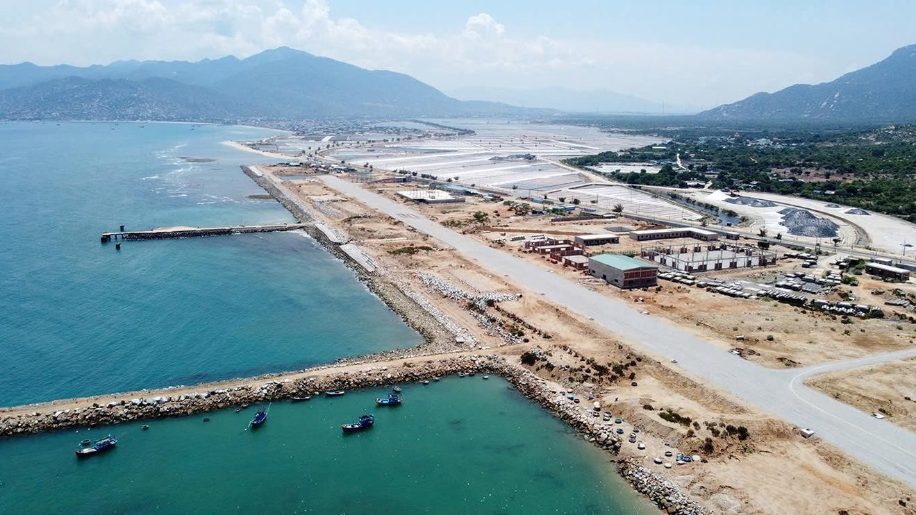Khu vực dự kiến xây dựng Nhà máy Nhiệt điện LNG Cà Ná 681b0e2f90e94925085981f7.jpg