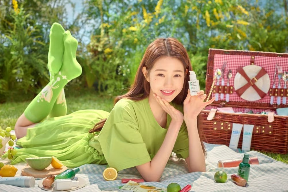 Chiến dịch quảng bá của Innisfree Việt Nam với Jang Wonyoung đã thu hút sự chú ý lớn từ cộng đồng người hâm mộ media.jpg