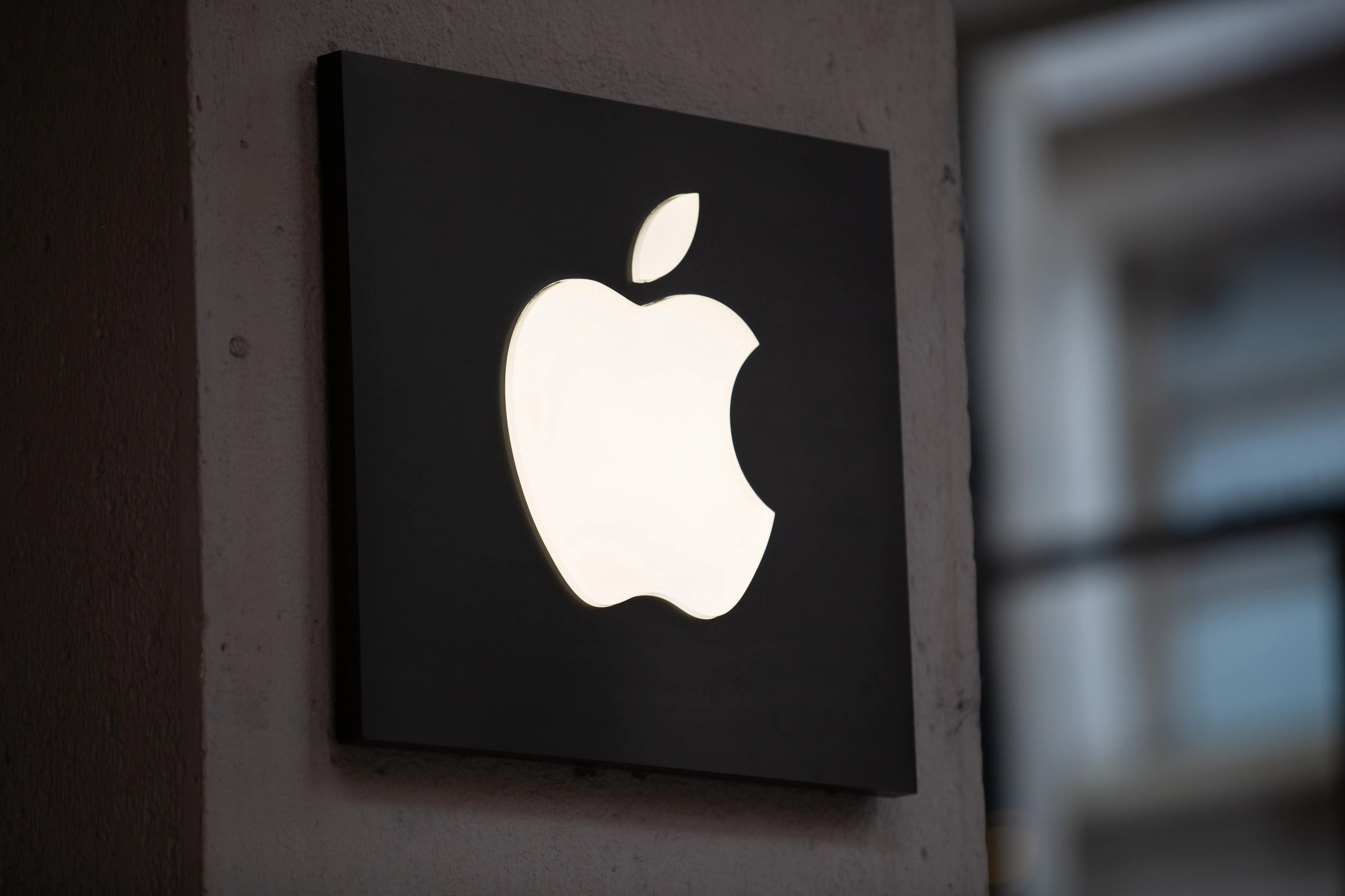 apple-logo-getty.jpg