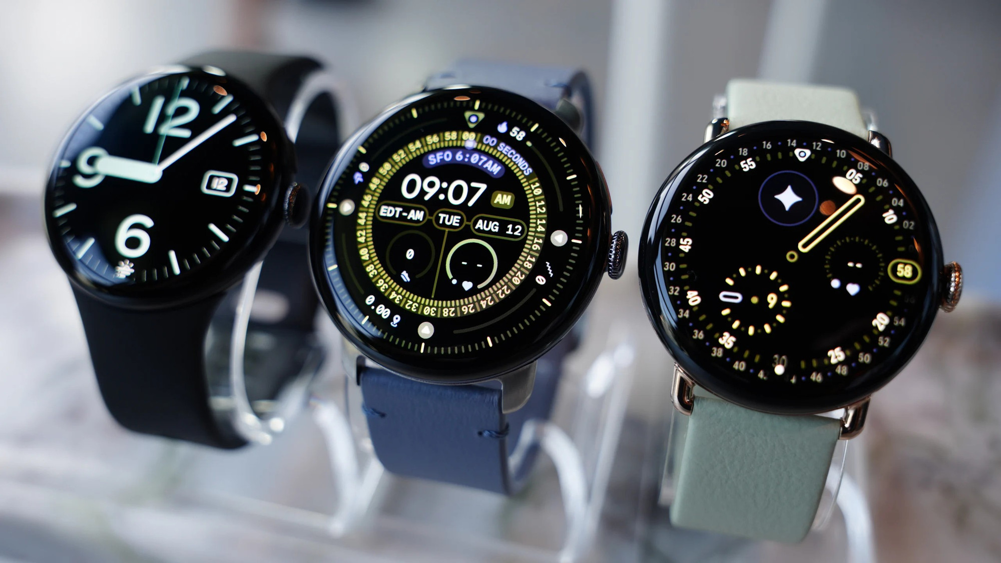 Google Pixel Watch 4 01cwd0fuqasq76c400pngpg-2.jpg