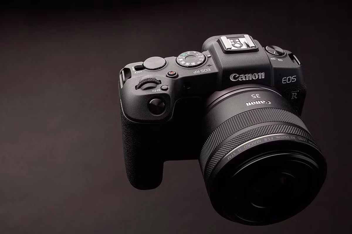 1-canon-eos-rp.jpg.avif