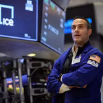 Ông Trump nói Mỹ-Iran tính nối lại đàm phán, S&P 500 và Nasdaq tiếp tục lập đỉnh