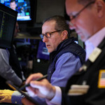 Chứng khoán Mỹ giảm điểm, nhóm công nghệ gây áp lực lên S&P 500