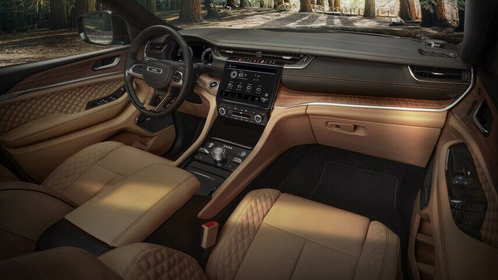 Jeep Grand Cherokee ra mắt 