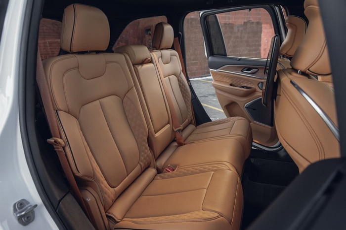 Jeep Grand Cherokee ra mắt 