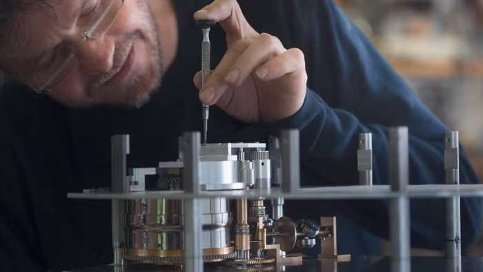 Tuyệt tác đồng hồ để bàn Hippologia của Parmigiani Fleurier-3