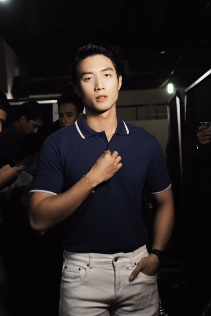 Tìm hiểu qua các thương hiệu áo polo Việt cho người Việt ảnh 9 Tìm hiểu qua các thương hiệu áo polo Việt cho người Việt ảnh 9