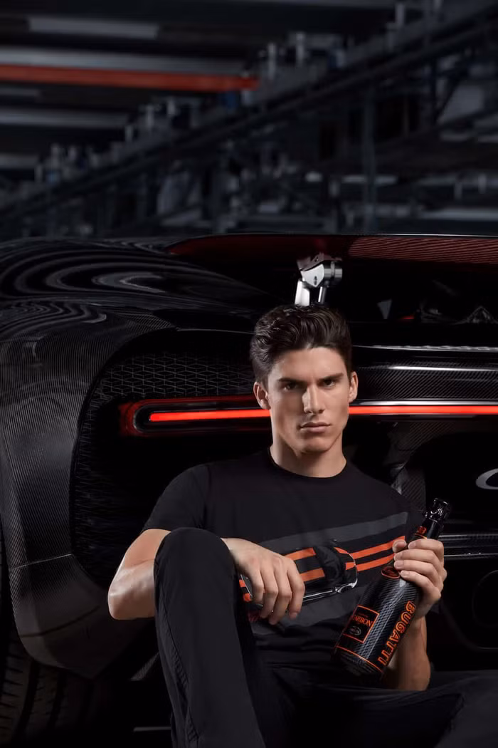 Hãng xe sang Bugatti ra mắt BST thời trang nam mang phong cách sống mới mẻ ảnh 4