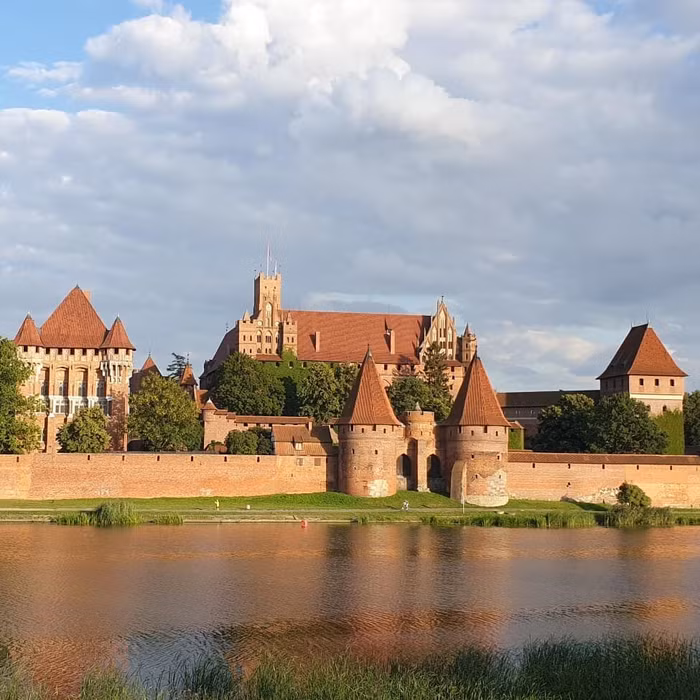 Khám phá 10+ lâu đài lớn nhất thế giới-23