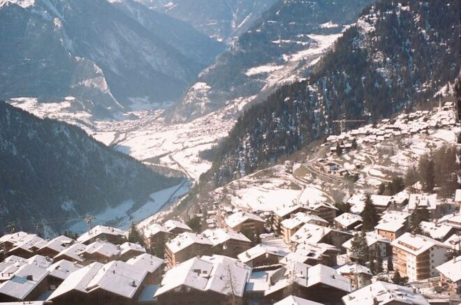 Địa điểm cho người thích rượu vang - Ngôi làng rượu vang Verbier