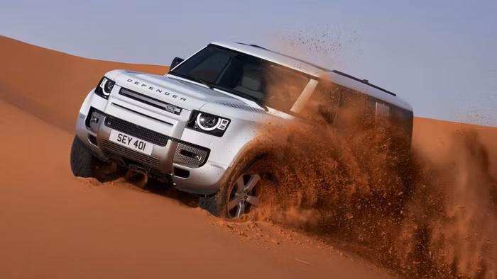 Land Rover Defender 130 chốt lịch ra mắt vào ngày 31 tháng 5 ảnh 1