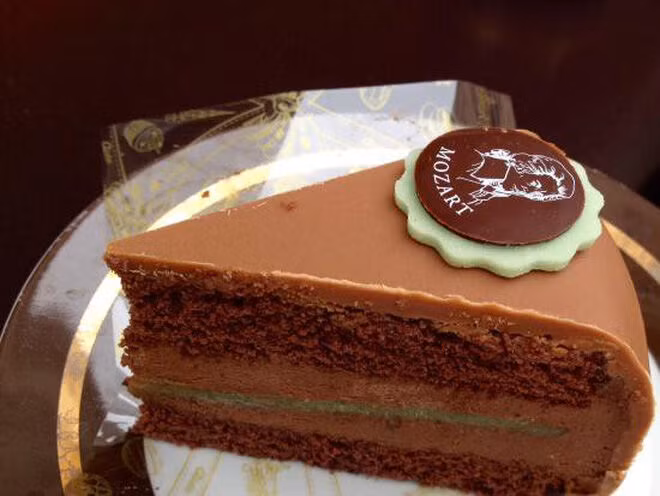 Bánh Mozart Torte